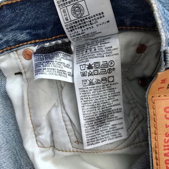 Levi's NWOT 501 Light Wash Distressed Straight Jeans Men 36 x 32 - Picture 10 of 10